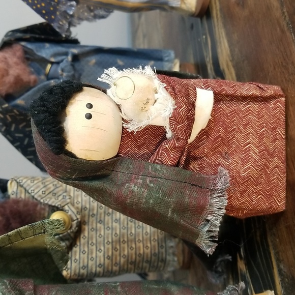 7 piece Nativity set cutest set! - Picture 3 of 17